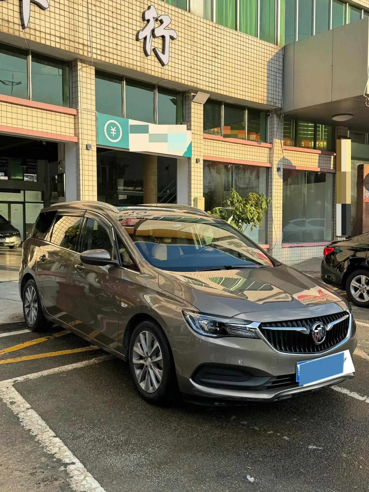 2021 BUICK GL6 thumbnail 3