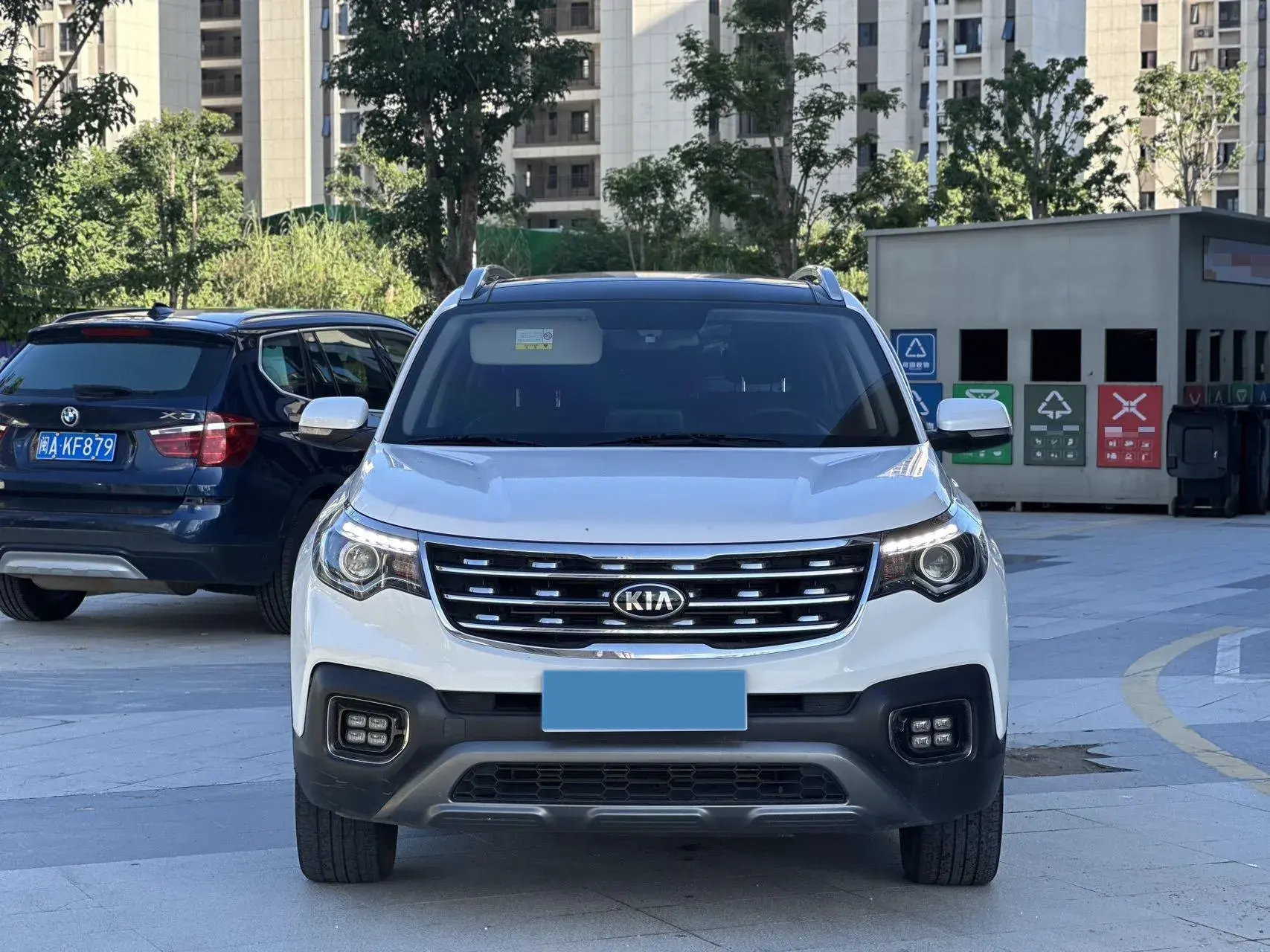 2019 KIA SPORTAGE thumbnail 2