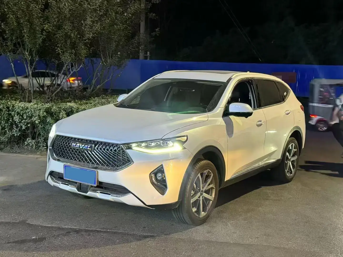 2019 HAVAL F7 view 1