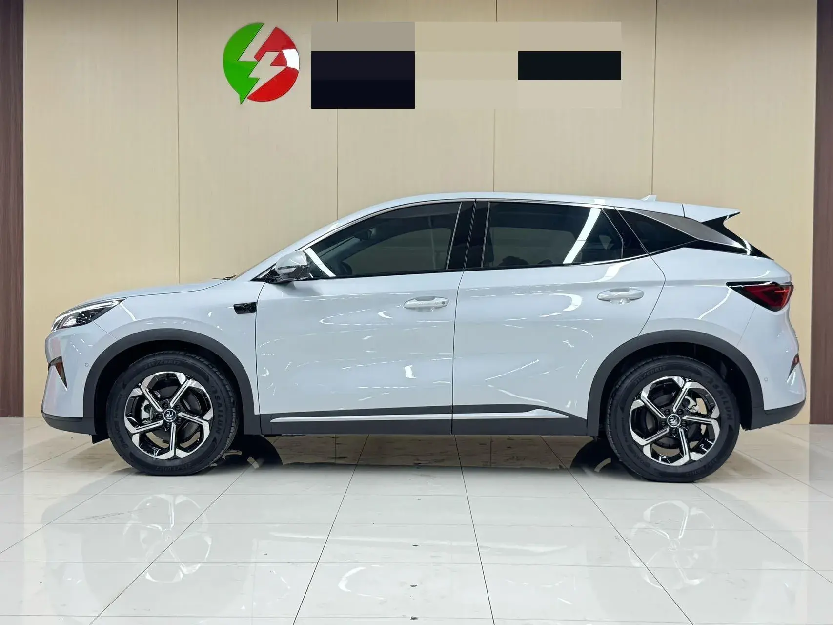 2025 BYD YUAN thumbnail 3