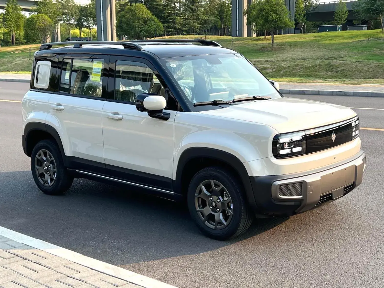 2023 BAOJUN YEPPLUS thumbnail 3