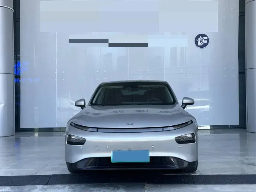 2020 XPENG P7 thumbnail 2
