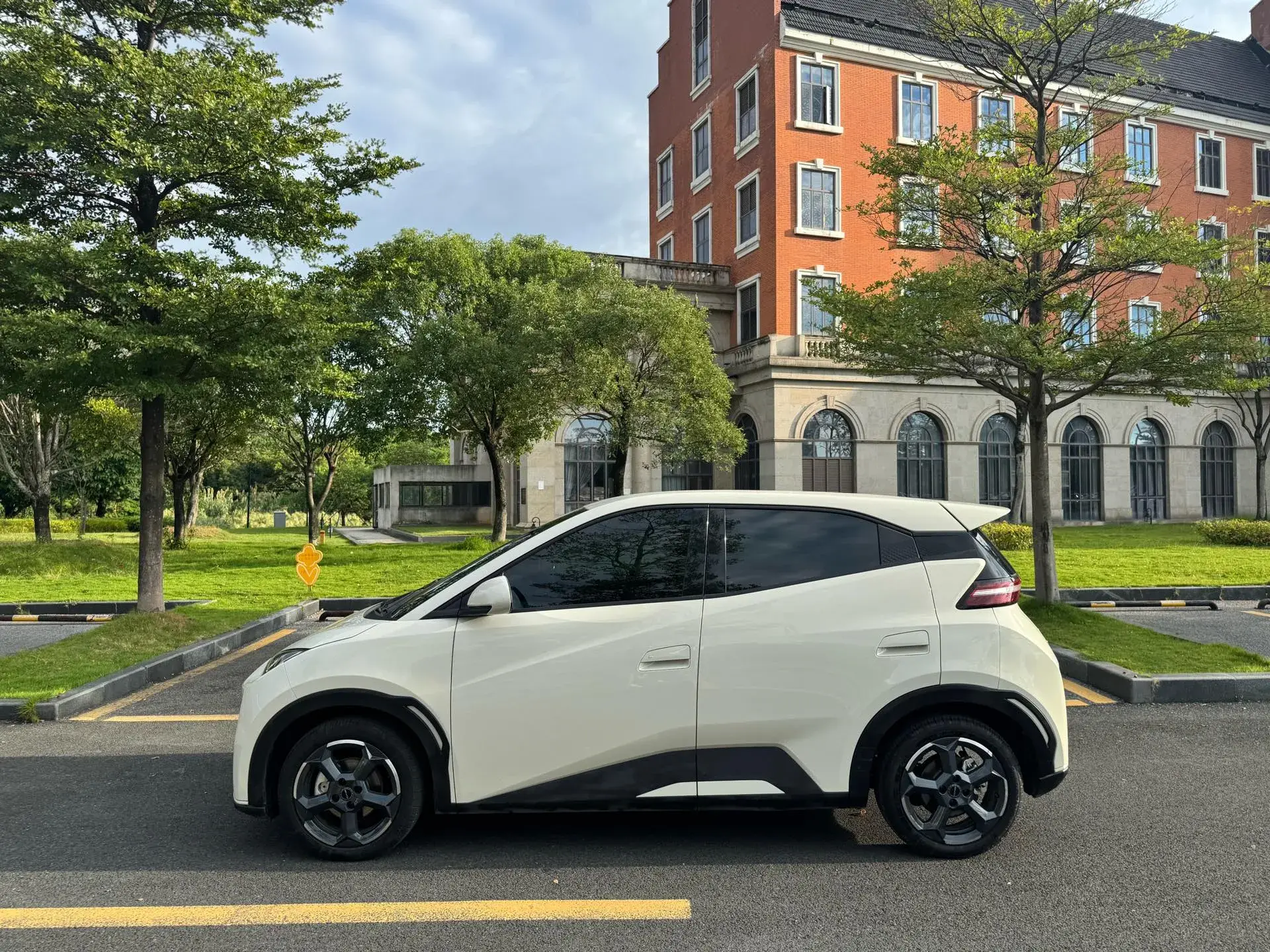 2024 BYD SEAGULL thumbnail 4