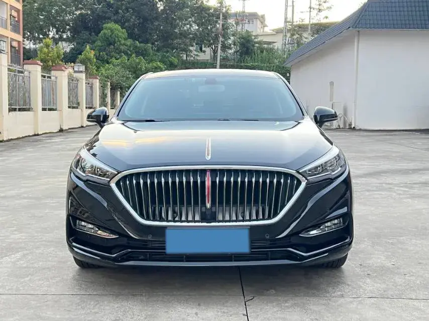 2022 HONGQI H5 thumbnail 2