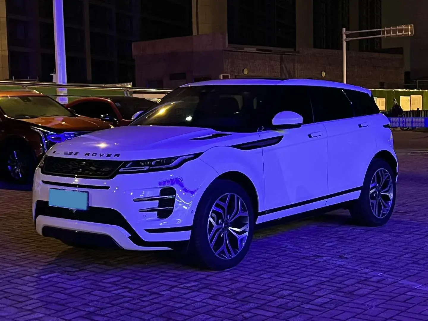 2020 LAND ROVER view 1