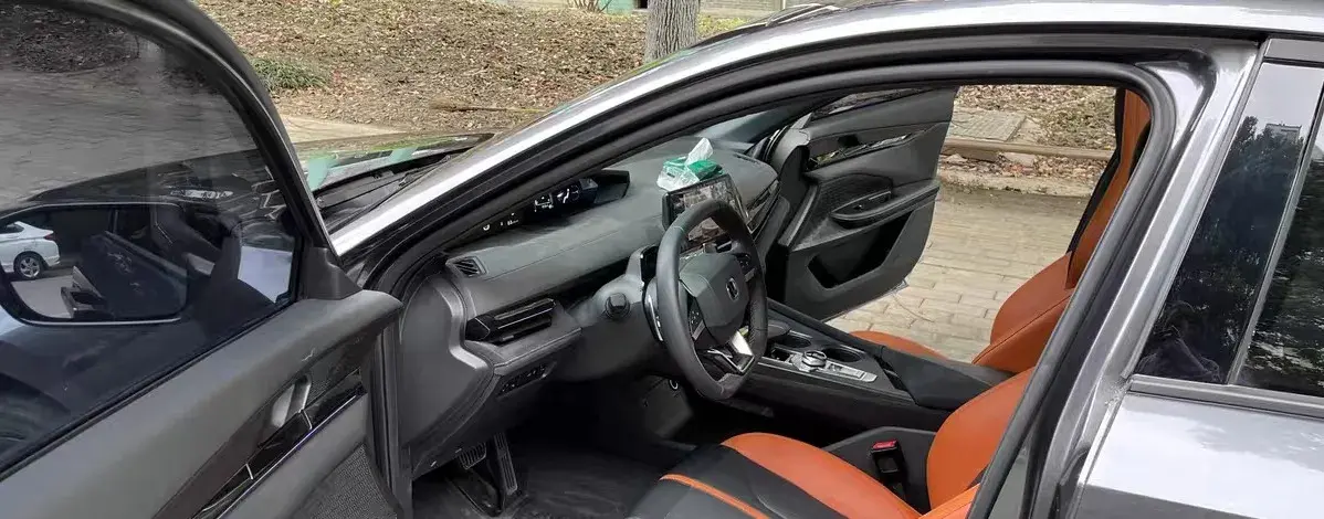 2024 CHANGAN UNI-V thumbnail 3