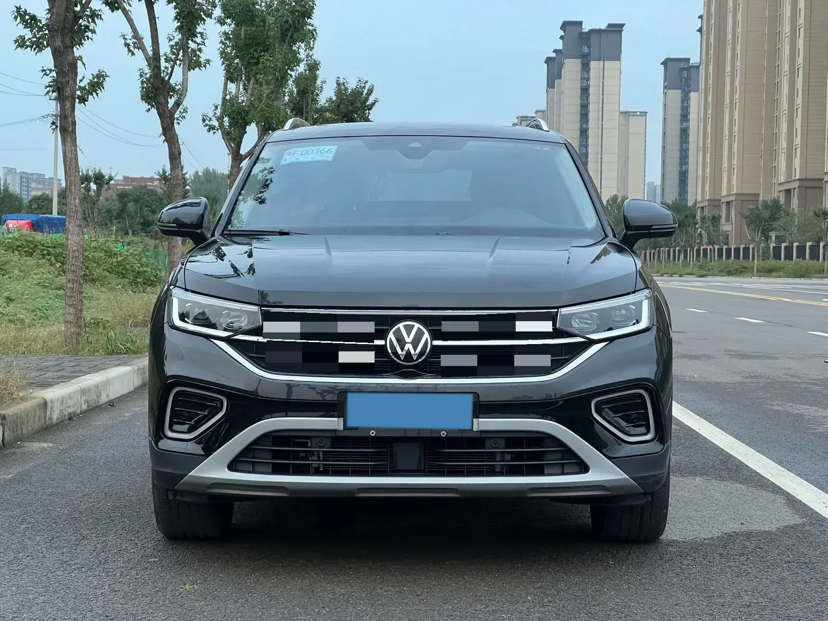 2023 VOLKSWAGEN TAYRON thumbnail 2