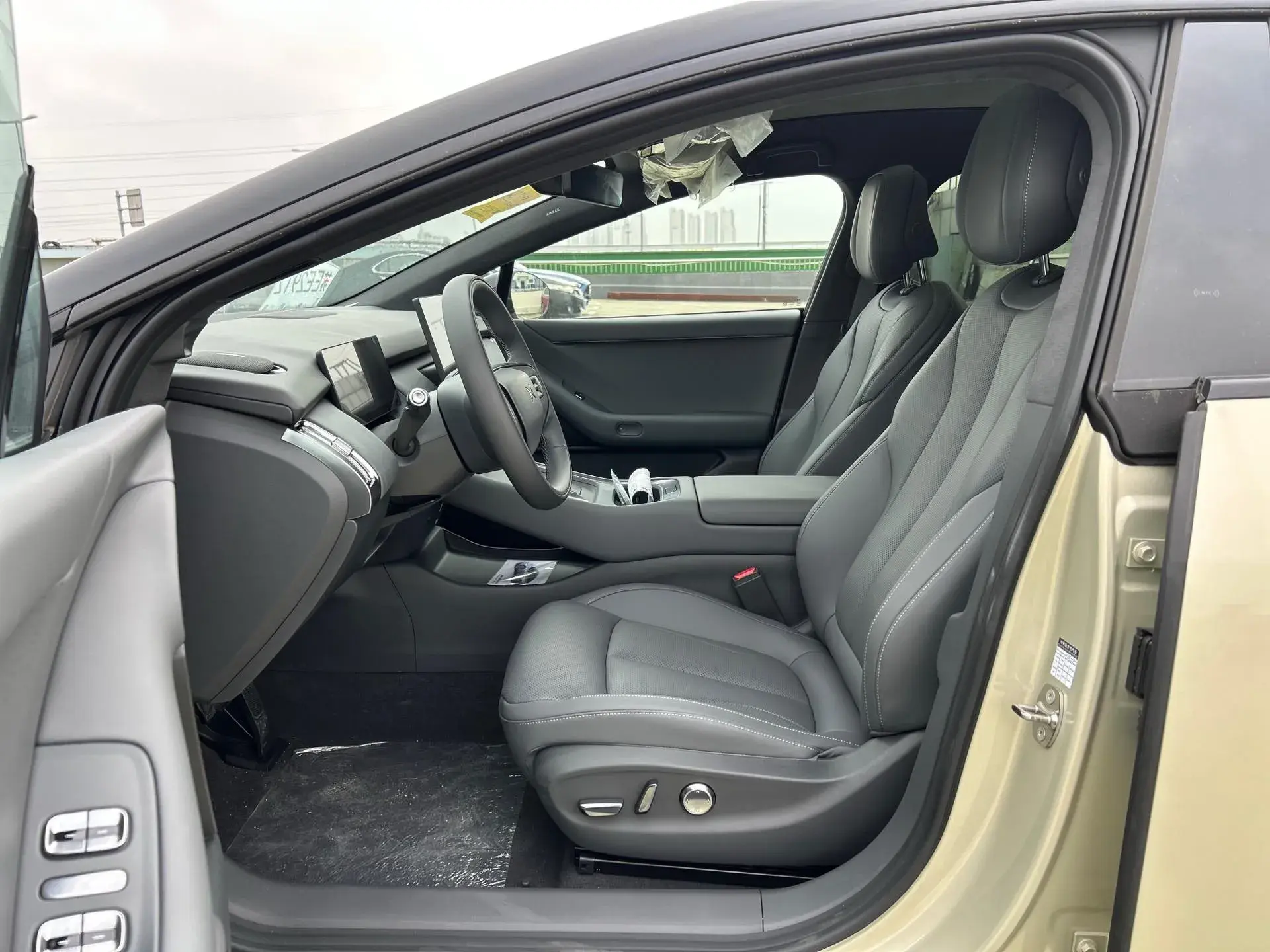 2024 XPENG P7+ thumbnail 2