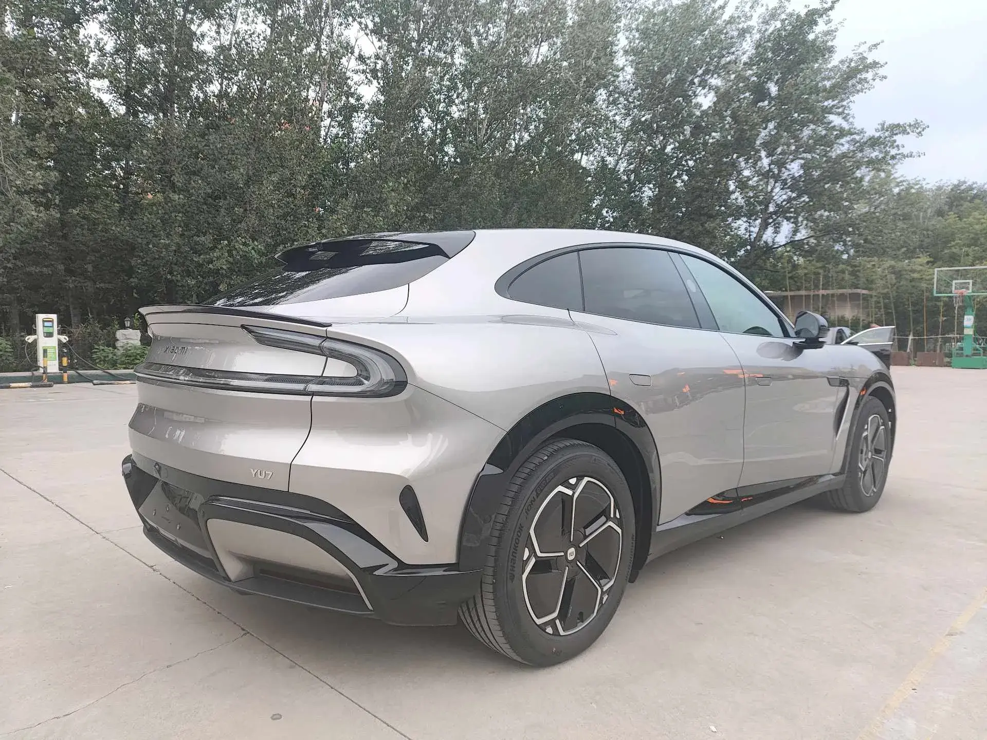 2025 MI YU7 thumbnail 4