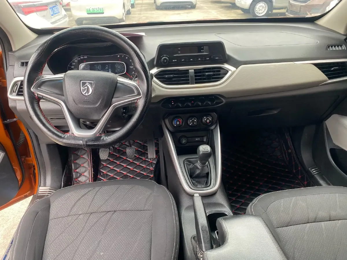 2014 BaoJun 610 1.5L 112HP L4 6AT,autocango,china used car exporter,china ev exporter,chinese used car exporter,chinese used ev exporter