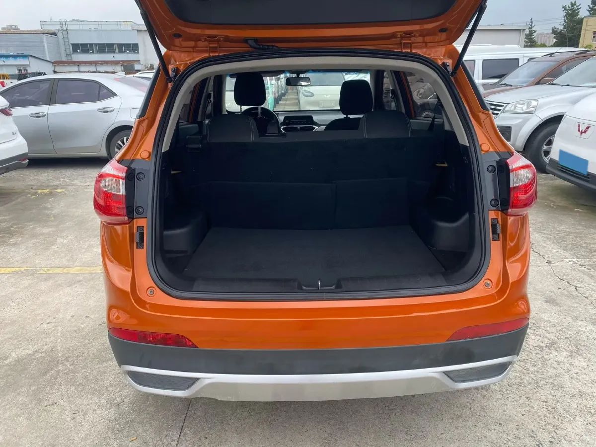 2014 BaoJun 610 1.5L 112HP L4 6AT,autocango,china used car exporter,china ev exporter,chinese used car exporter,chinese used ev exporter