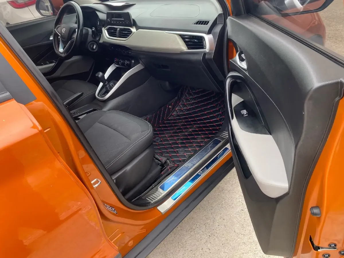 2014 BaoJun 610 1.5L 112HP L4 6AT,autocango,china used car exporter,china ev exporter,chinese used car exporter,chinese used ev exporter