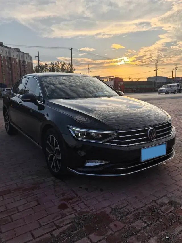 2020 VOLKSWAGEN MAGOTAN thumbnail 3