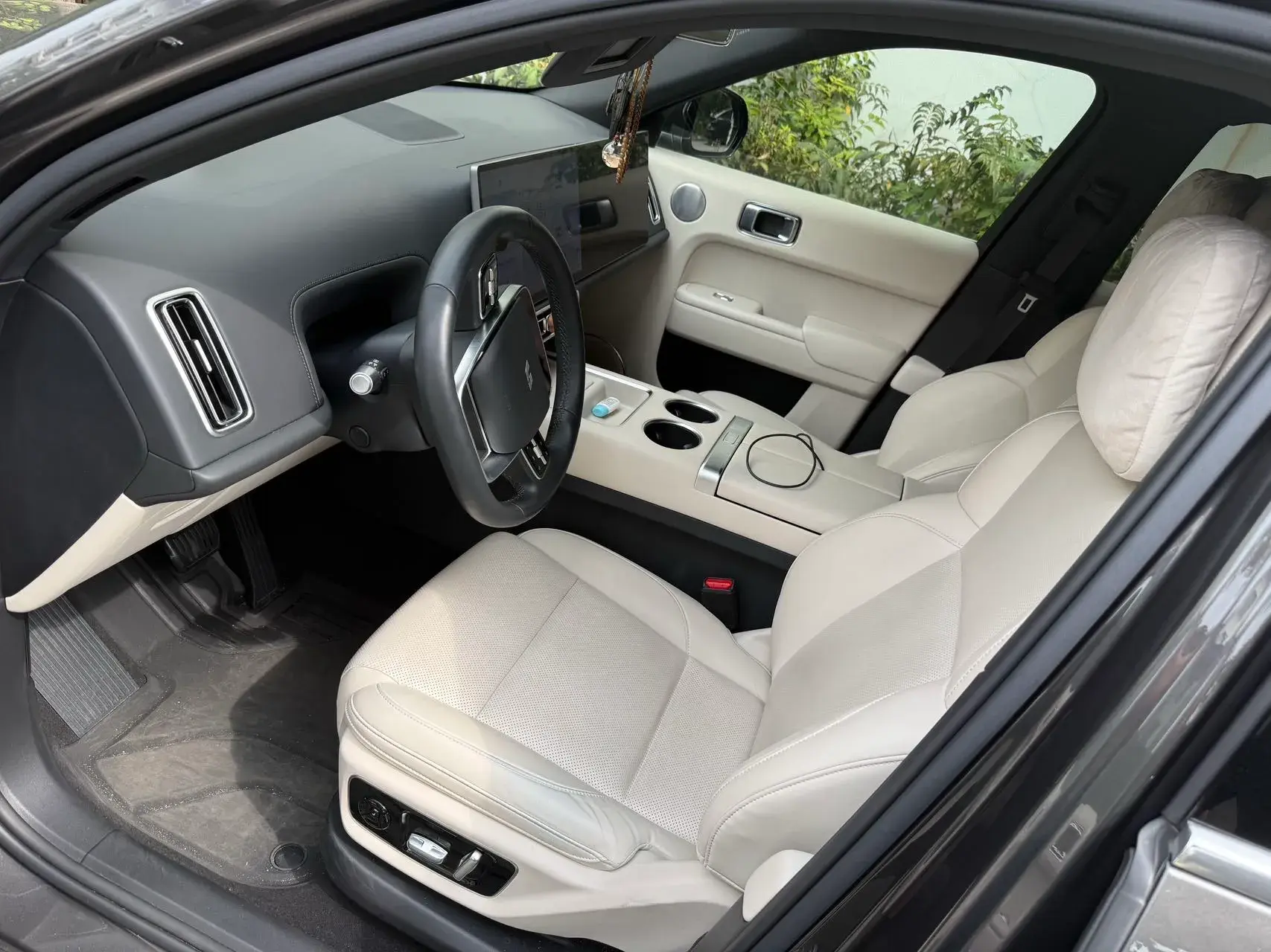 2023 LI L7 thumbnail 3