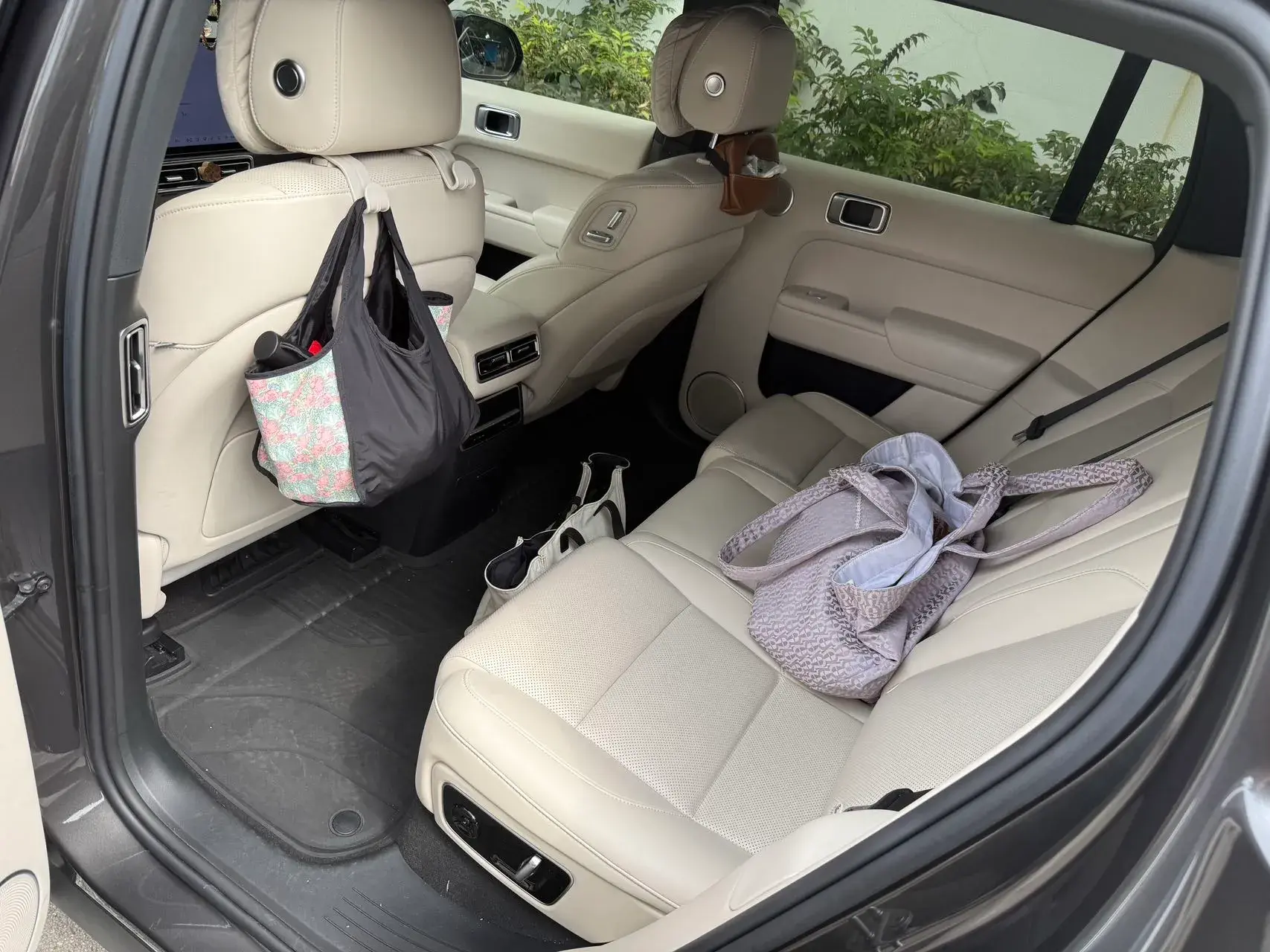 2023 LI L7 thumbnail 4