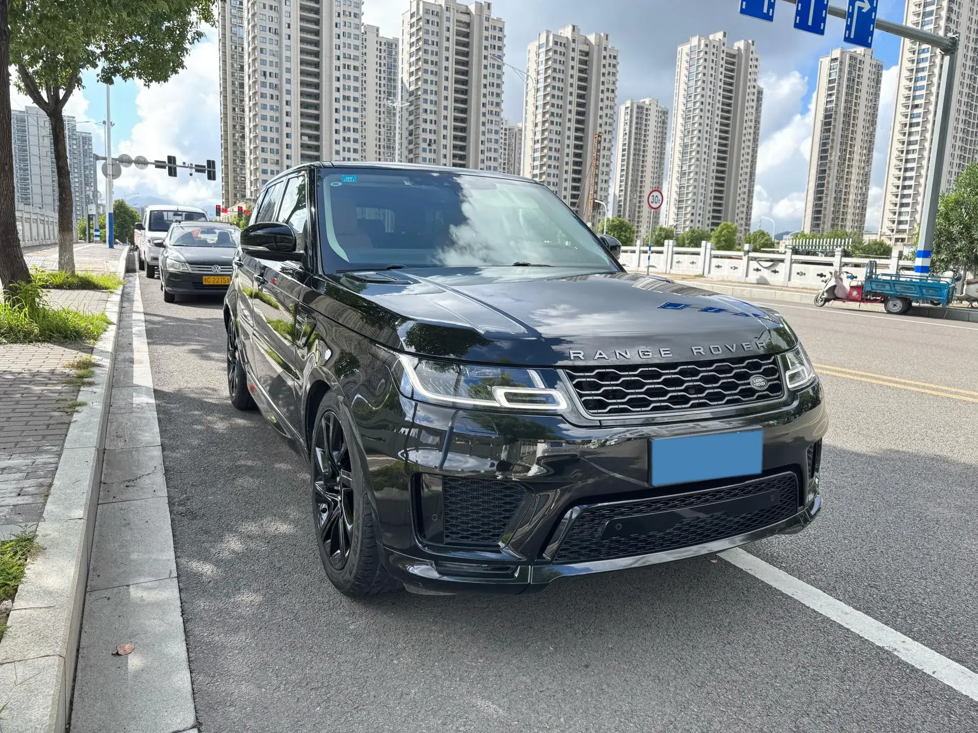 2020 LAND ROVER thumbnail 2