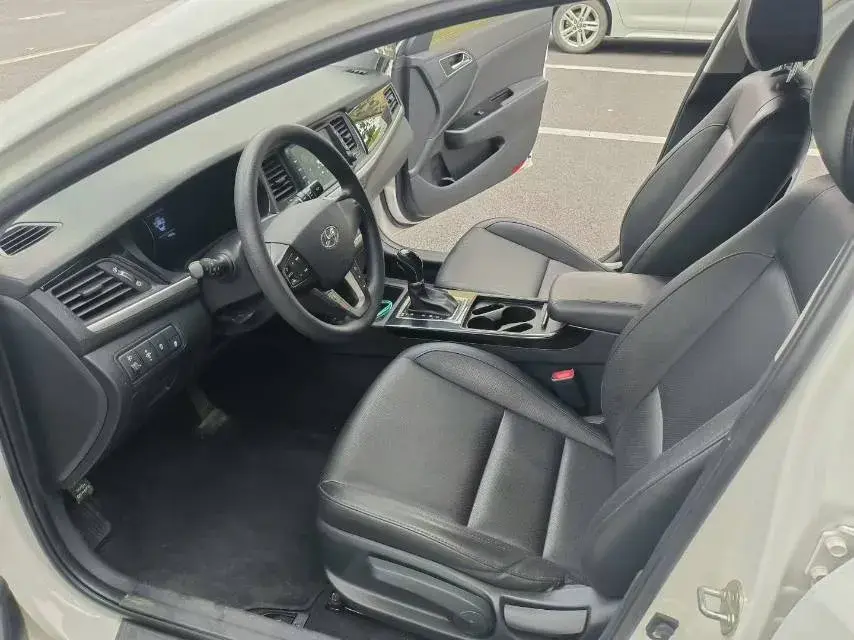 2017 HYUNDAI MISTRA thumbnail 4