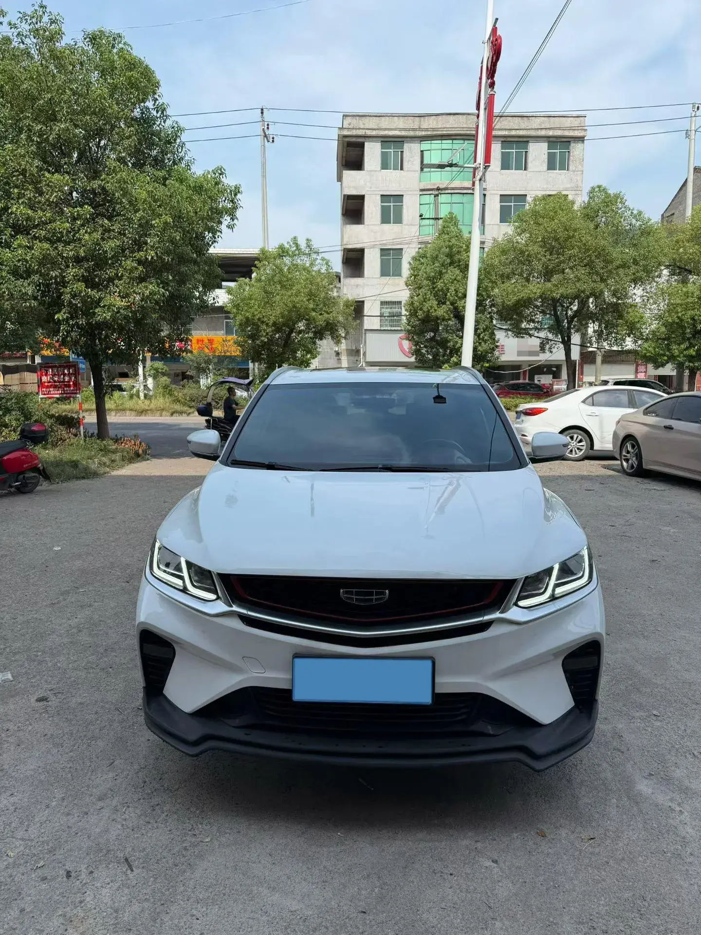 2020 GEELY COOLRAY thumbnail 2