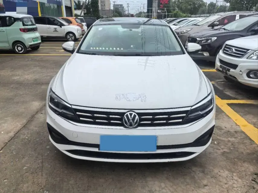 2019 VOLKSWAGEN LAMANDO thumbnail 2