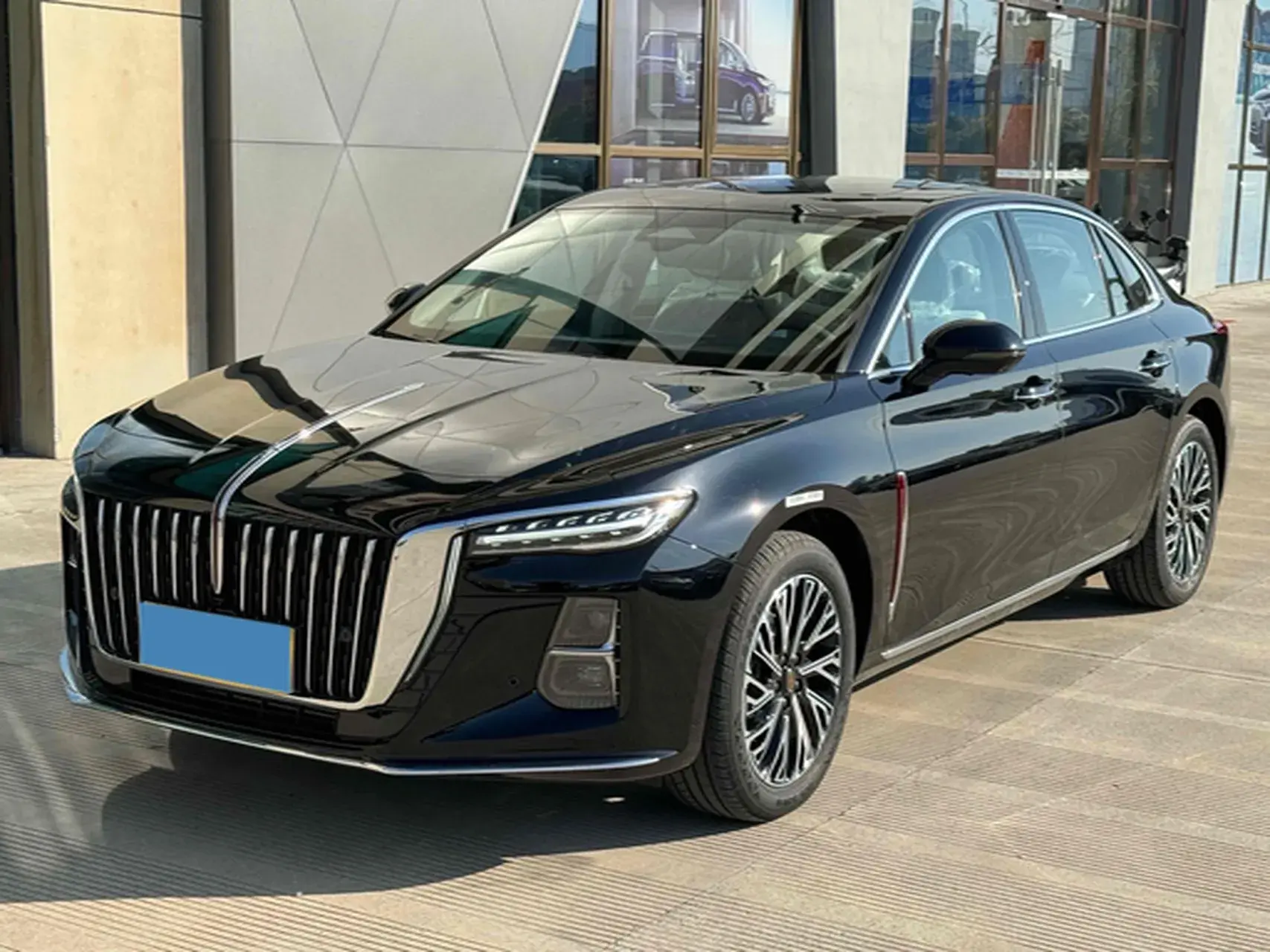 2024 HONGQI H5 view 1