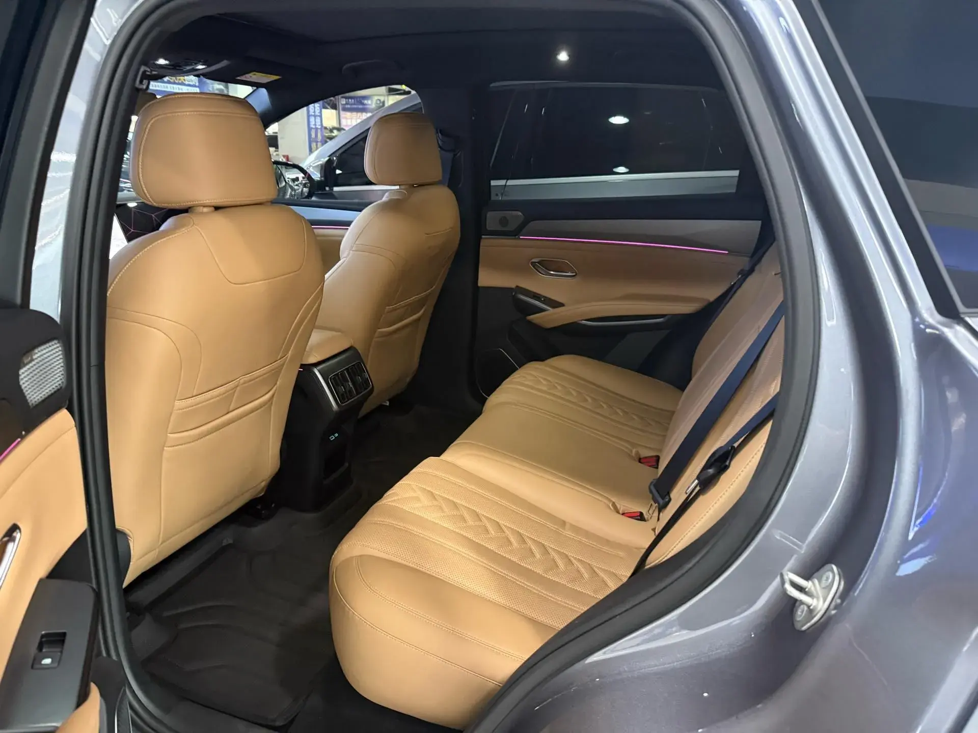 2024 BYD SONGL thumbnail 4