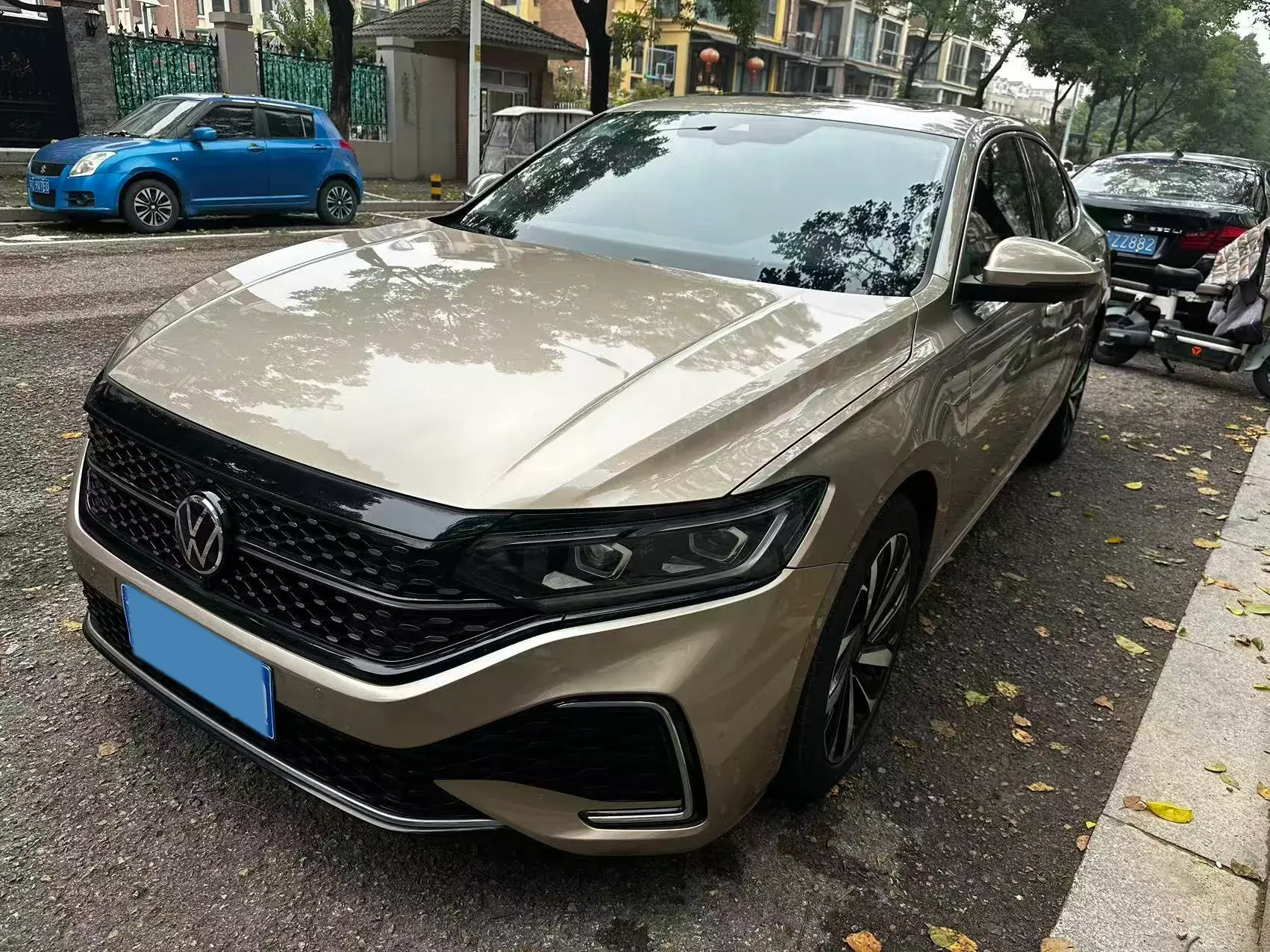 2022 VOLKSWAGEN PASSAT view 1