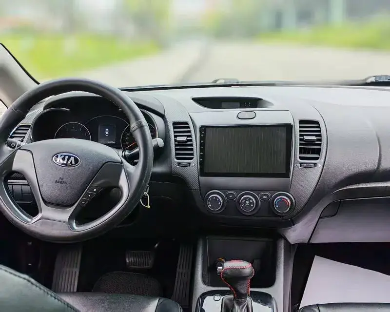 2016 KIA K3 thumbnail 4