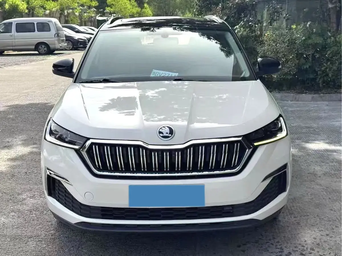 2020 SKODA KAMIQ thumbnail 2