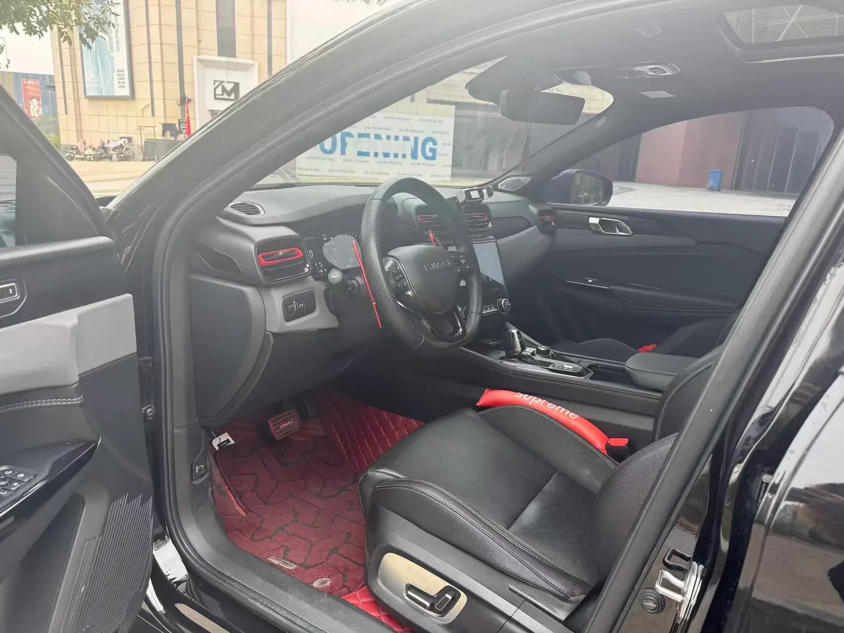 2021 LYNK&CO 03 thumbnail 4