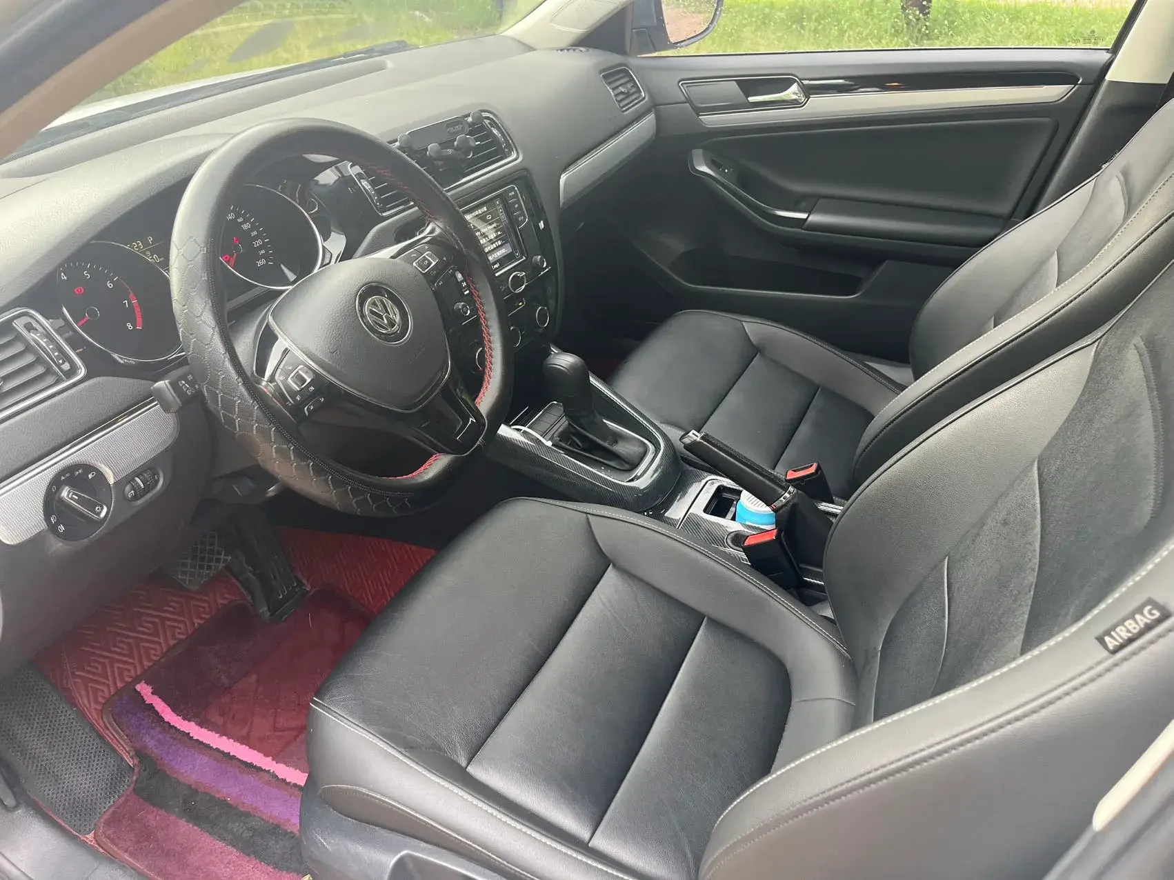 2018 VOLKSWAGEN SAGITAR thumbnail 4