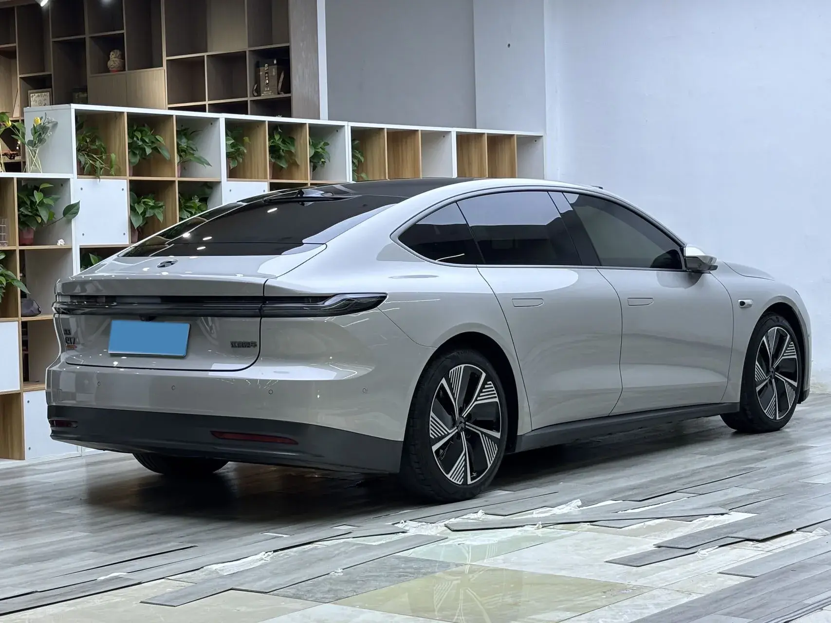 2022 NIO ET7 thumbnail 3