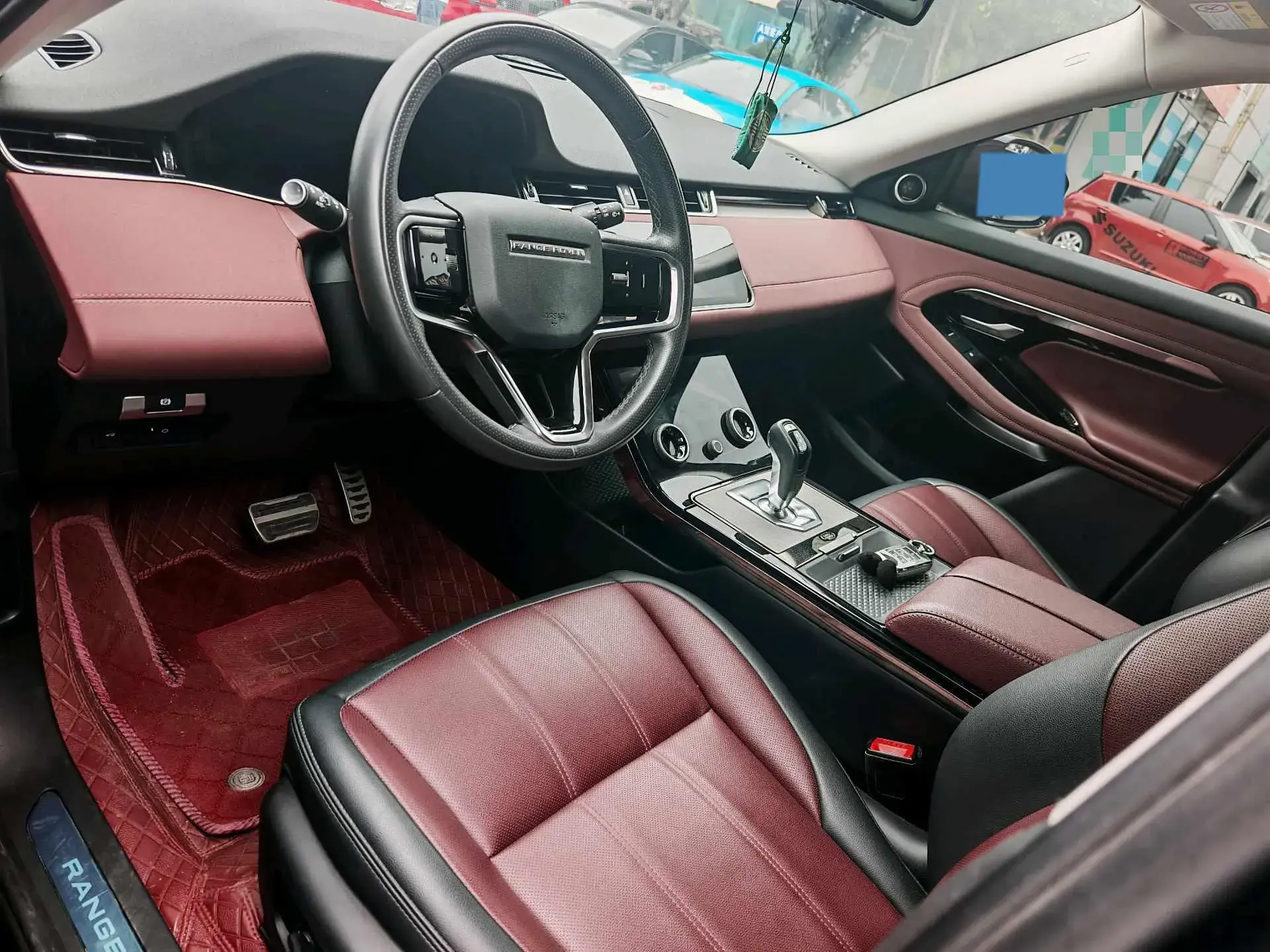 2023 LAND ROVER thumbnail 3