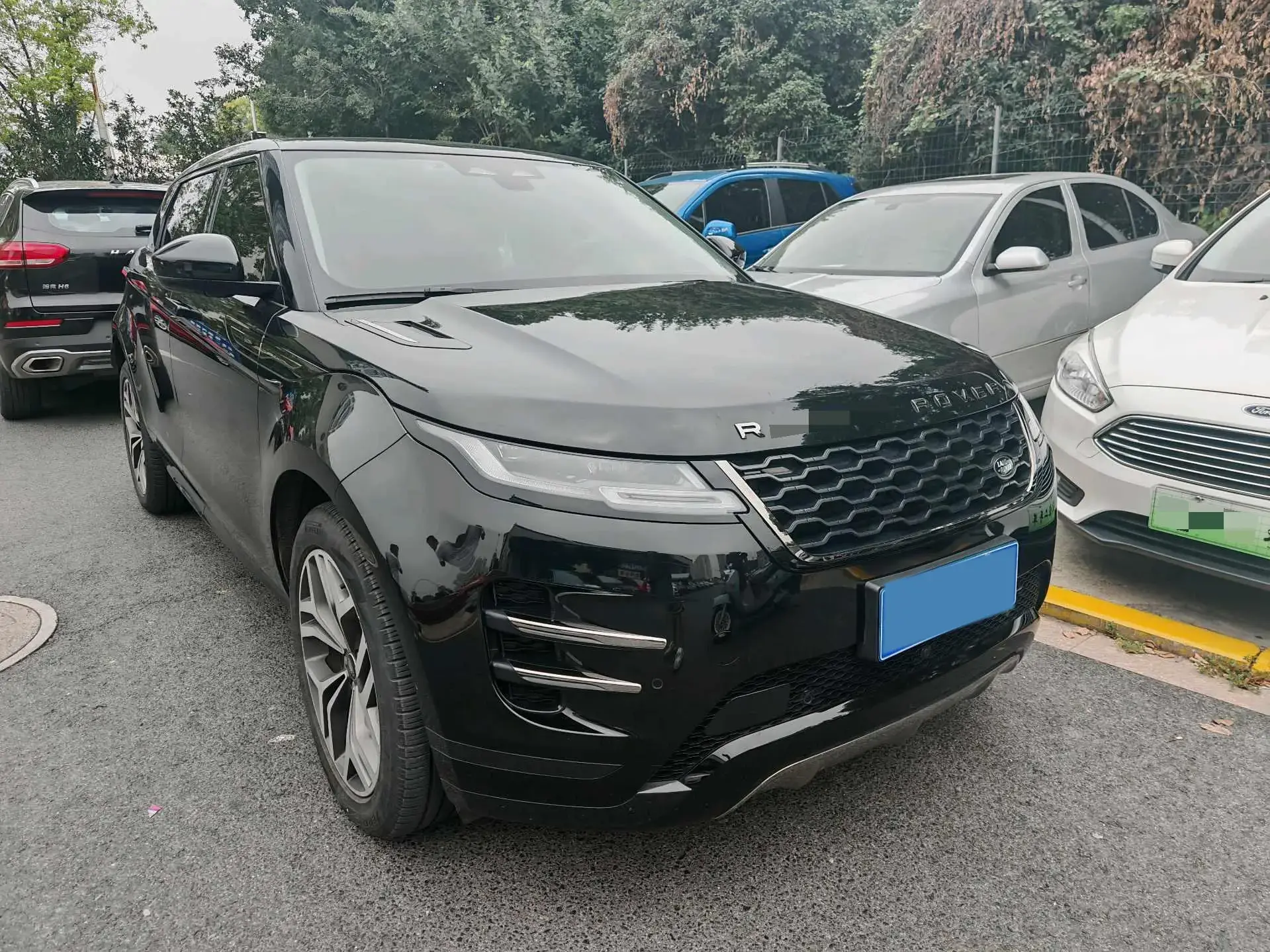 2023 LAND ROVER thumbnail 2