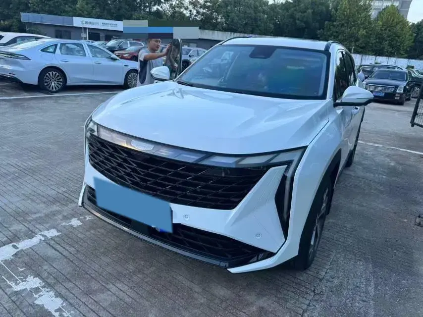 2023 GEELY STARRAY view 1