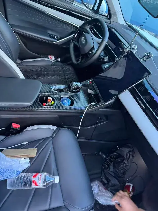 2023 GEELY STARRAY thumbnail 3