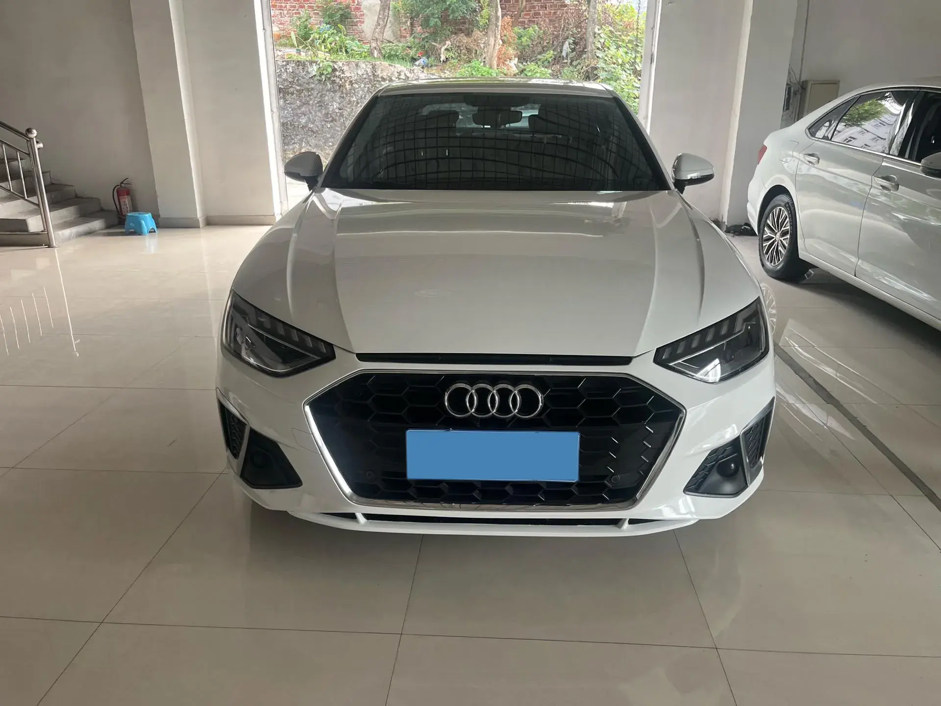 2020 AUDI A4L thumbnail 3