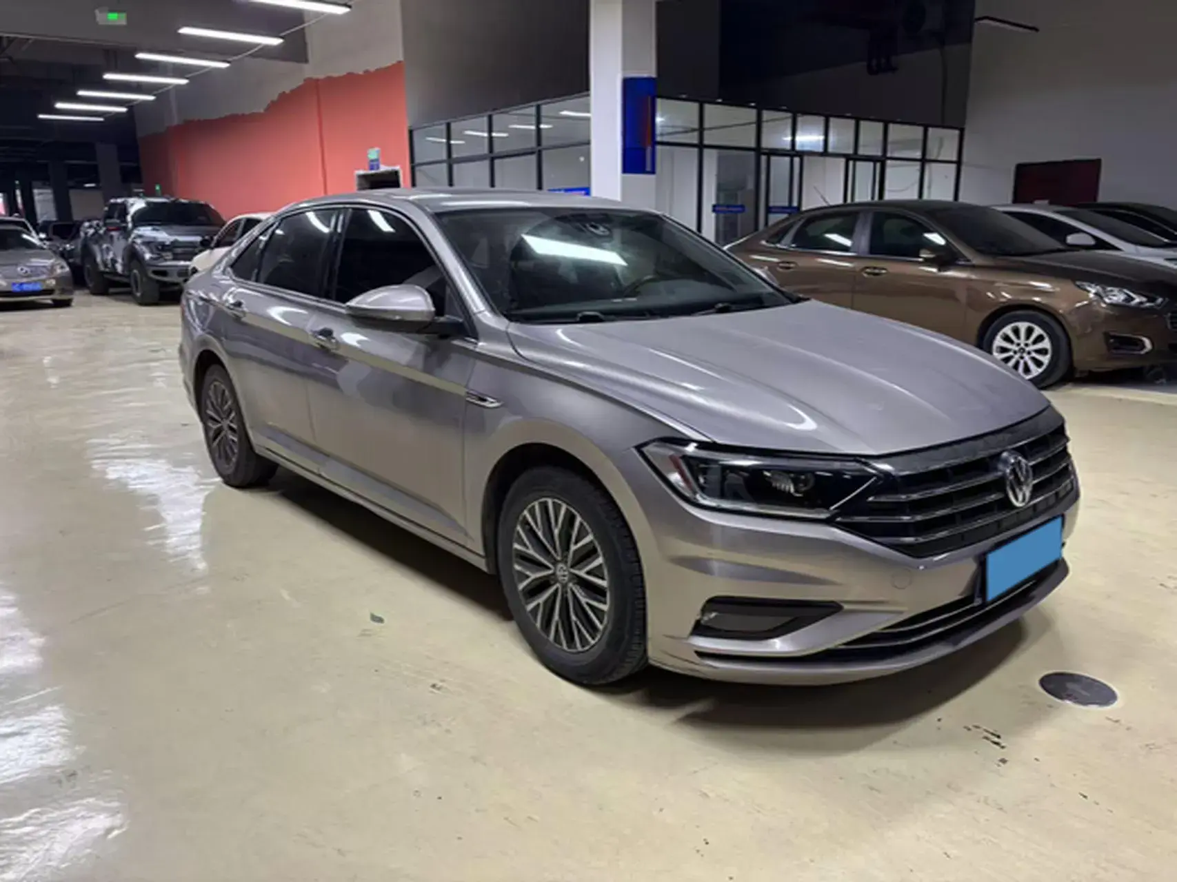 2019 VOLKSWAGEN SAGITAR thumbnail 2