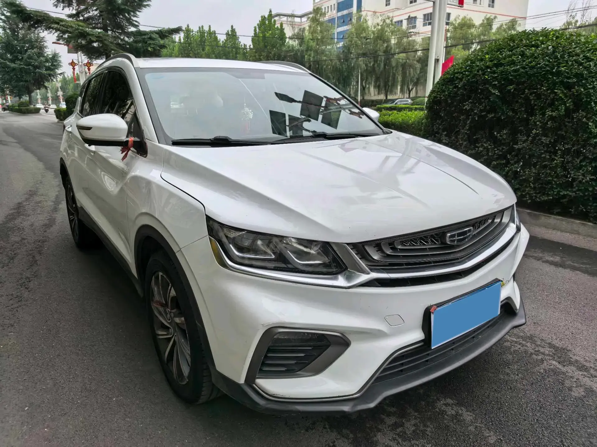 2019 GEELY COOLRAY thumbnail 2