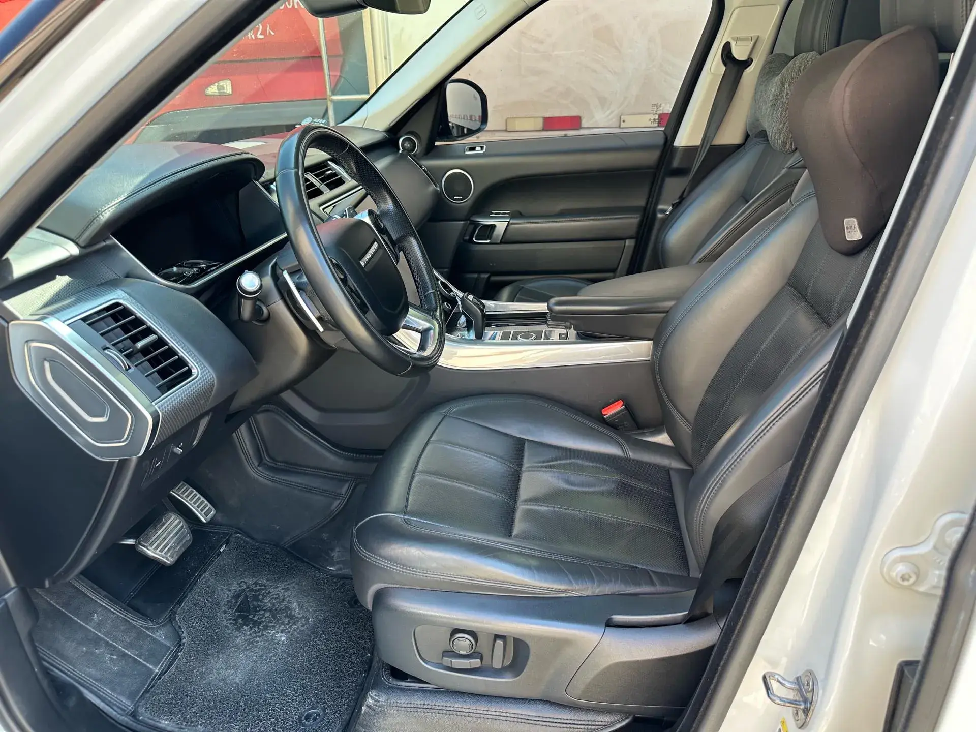 2020 LAND ROVER thumbnail 2