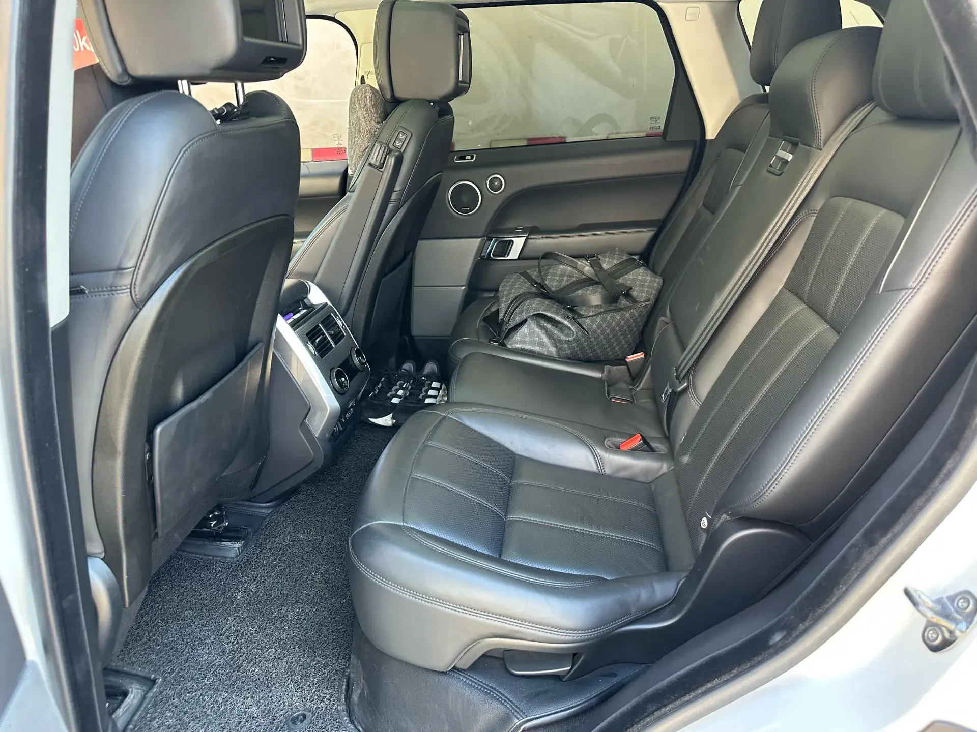 2020 LAND ROVER thumbnail 3