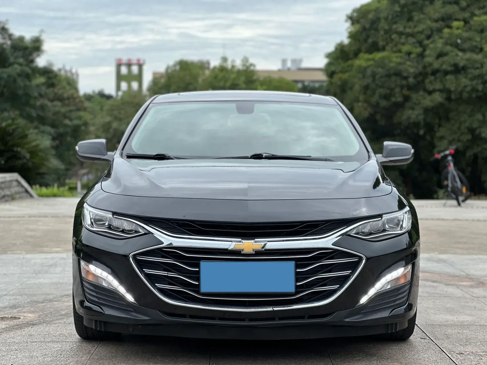 2021 CHEVROLET MALIBU thumbnail 2