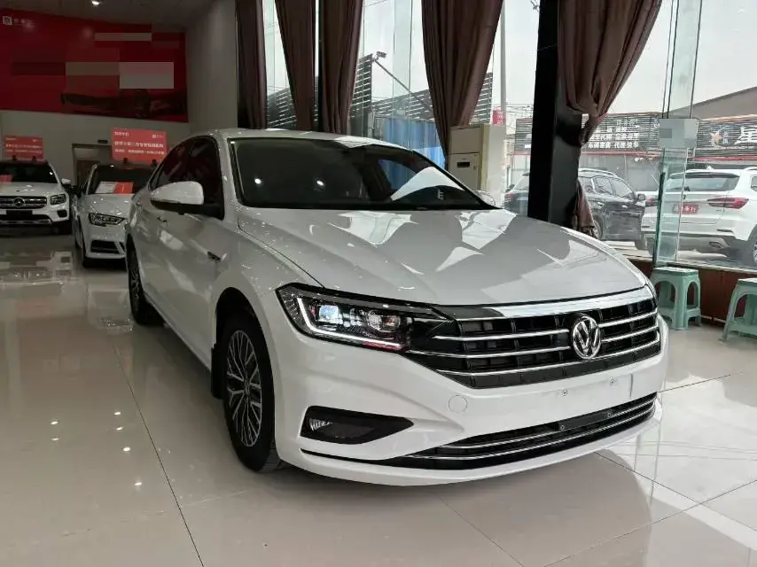 2020 VOLKSWAGEN SAGITAR thumbnail 3