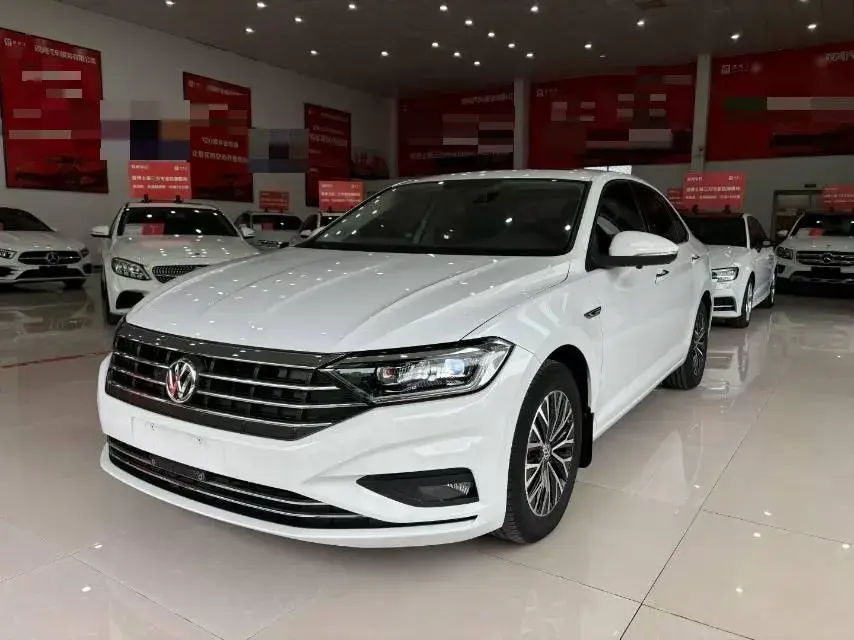 2020 VOLKSWAGEN SAGITAR view 1