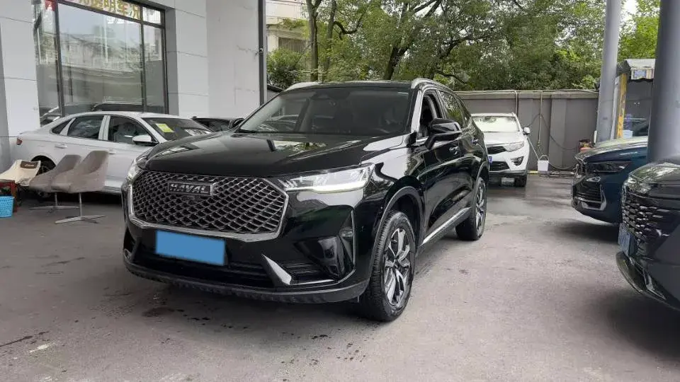 2022 HAVAL H6 view 1