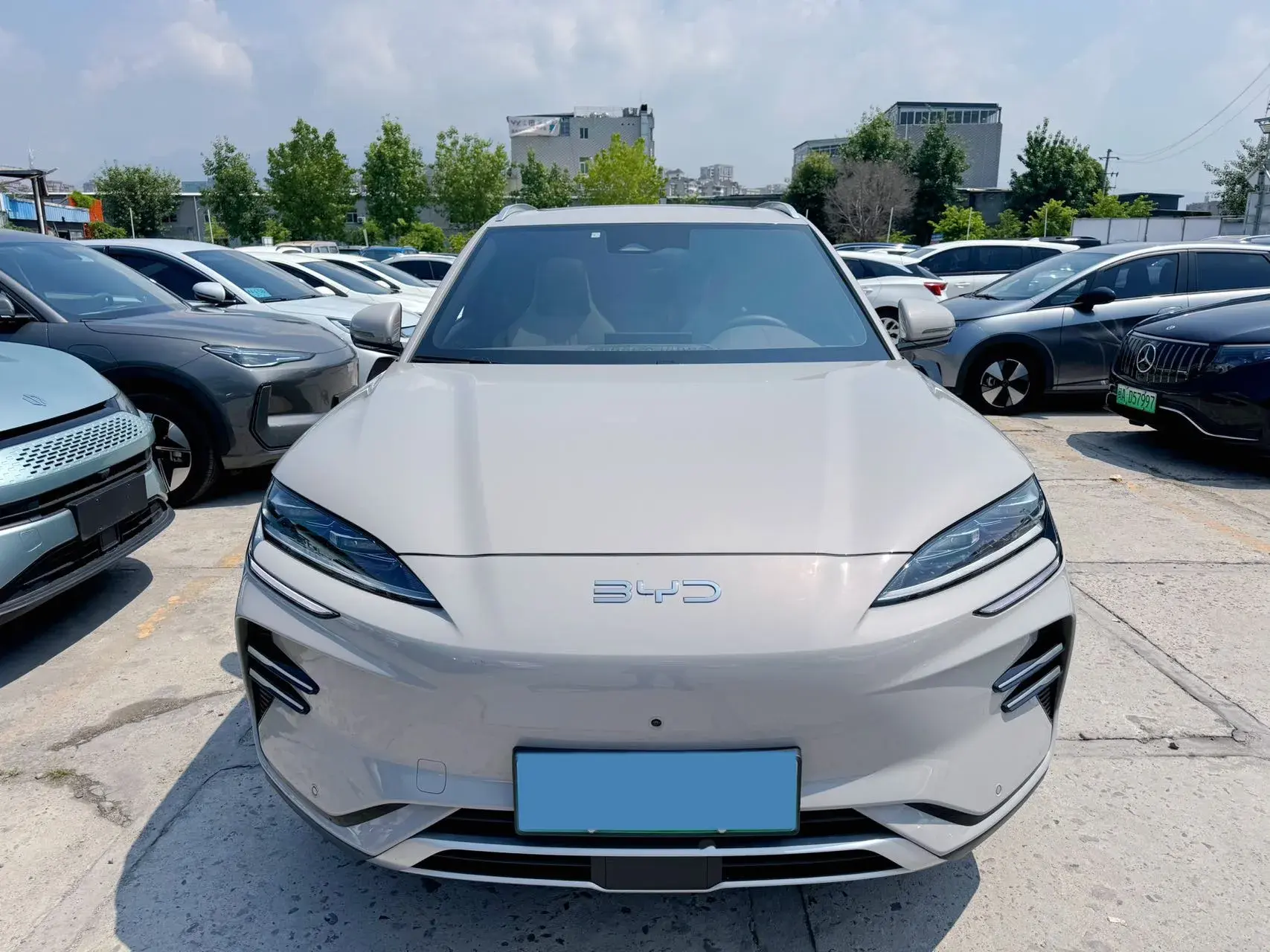 2025 BYD SONG thumbnail 2