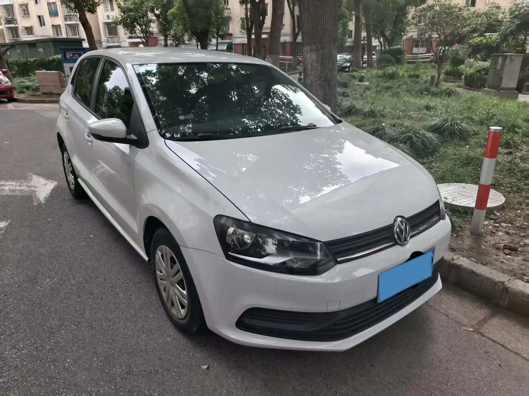 2016 VOLKSWAGEN POLO thumbnail 2