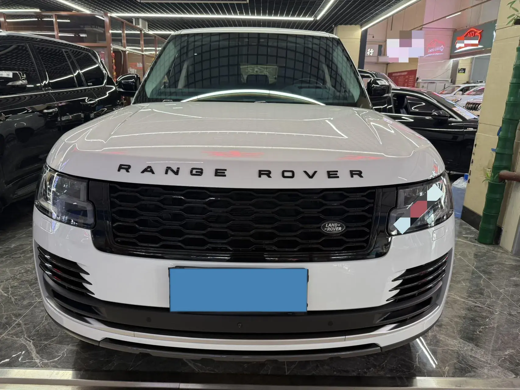 2021 LAND ROVER thumbnail 3