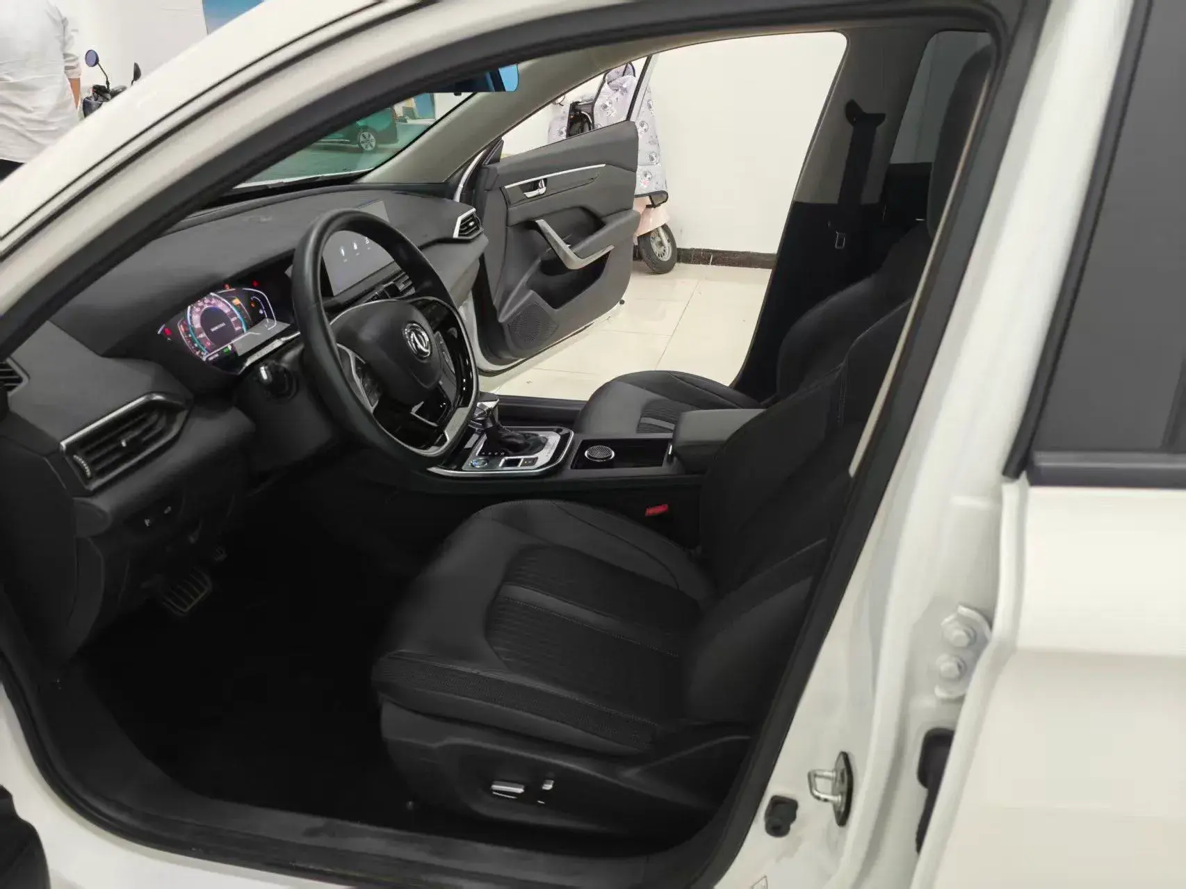 2020 DONGFENG AEOLUS thumbnail 2