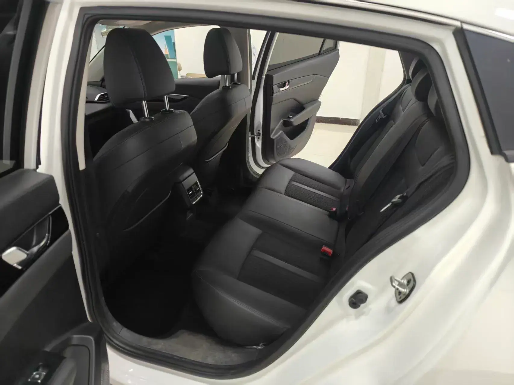 2020 DONGFENG AEOLUS thumbnail 4