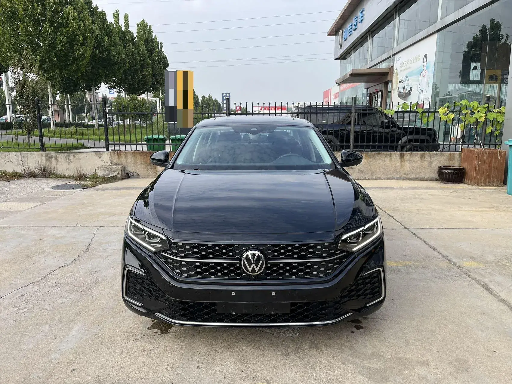 2024 VOLKSWAGEN PASSAT thumbnail 2